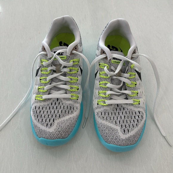 Nike LunarTempo Running Neutral Ride Soft Sneakers Women’s Size 8 worn twice - Picture 2 of 6